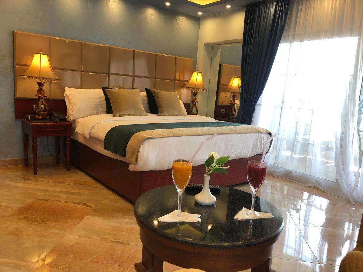 Pyramids Nile Tower Hotell Kairo Eksteriør bilde