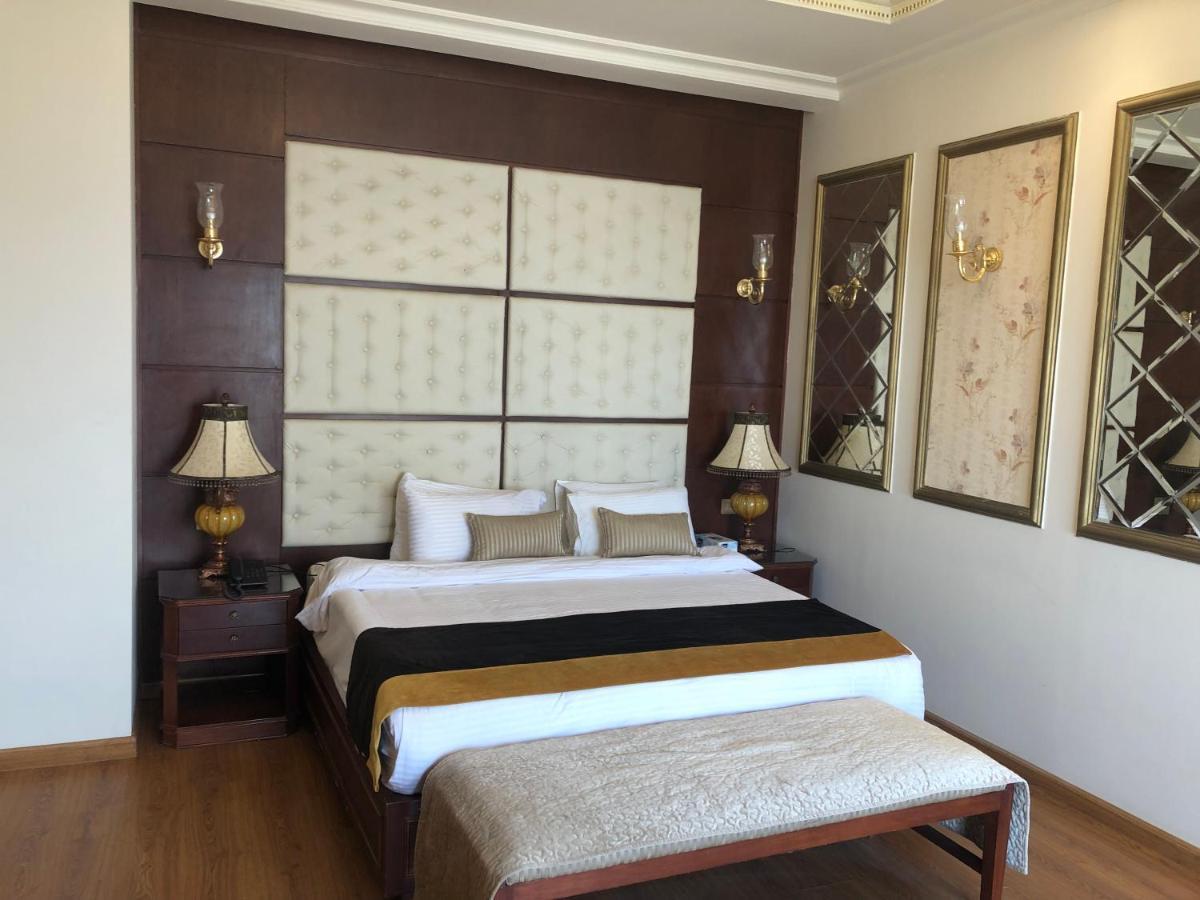 Pyramids Nile Tower Hotell Kairo Eksteriør bilde